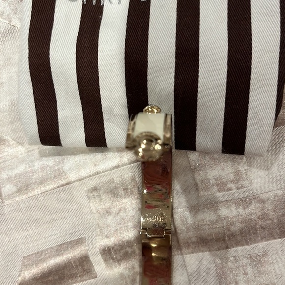 Henri Bendel cuff bracelet - Picture 3 of 6